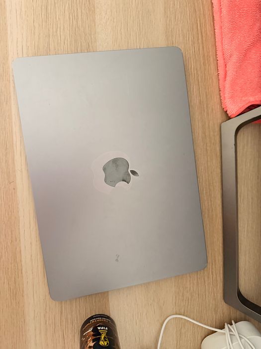 MacBook M2 com problemas de bateria