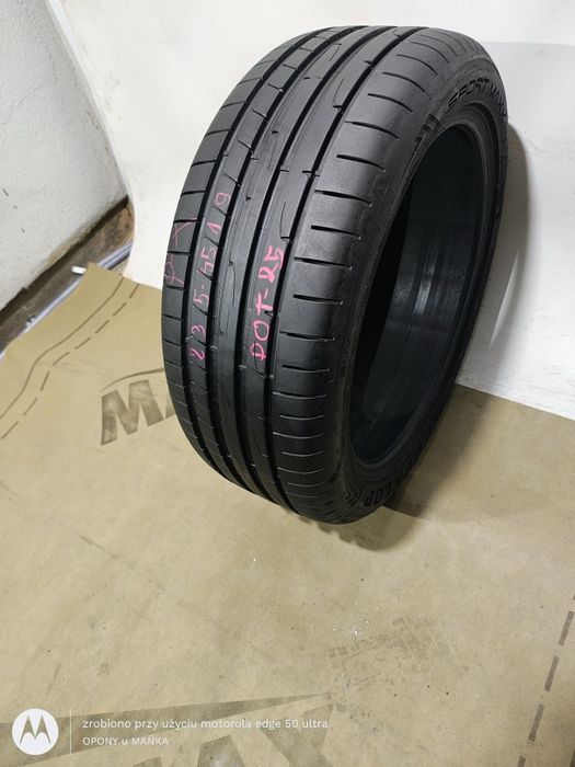 1xDunlop Sport Maxx RT2 SUV 235/45R19 7.5mm DOT 25
