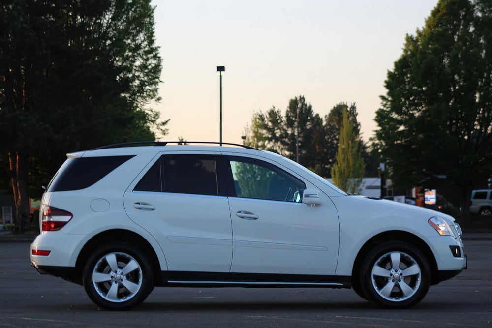 Mercedes-Benz M-Class ML 350 4MATIC      2011