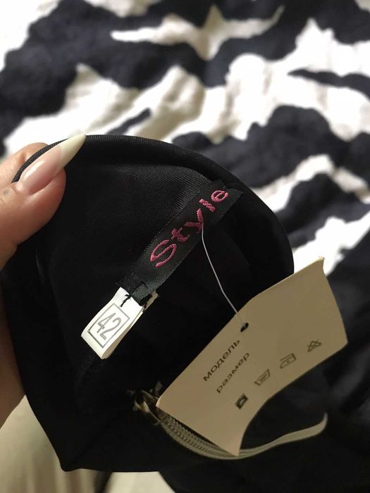 Чёрный обтягивающий комбинезон