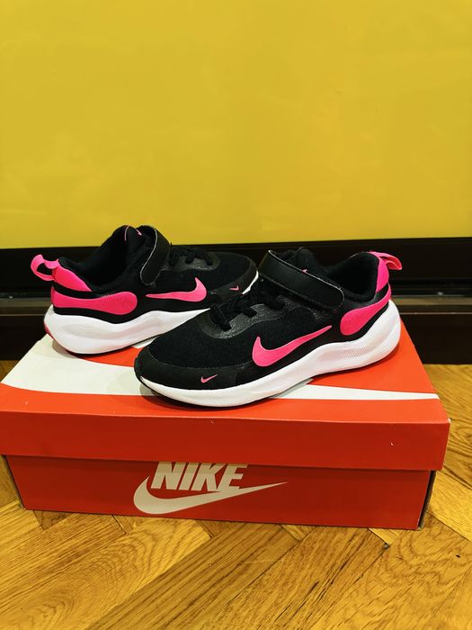 Кроссовки Nike Revolution 7 размеры 31 и 31,5