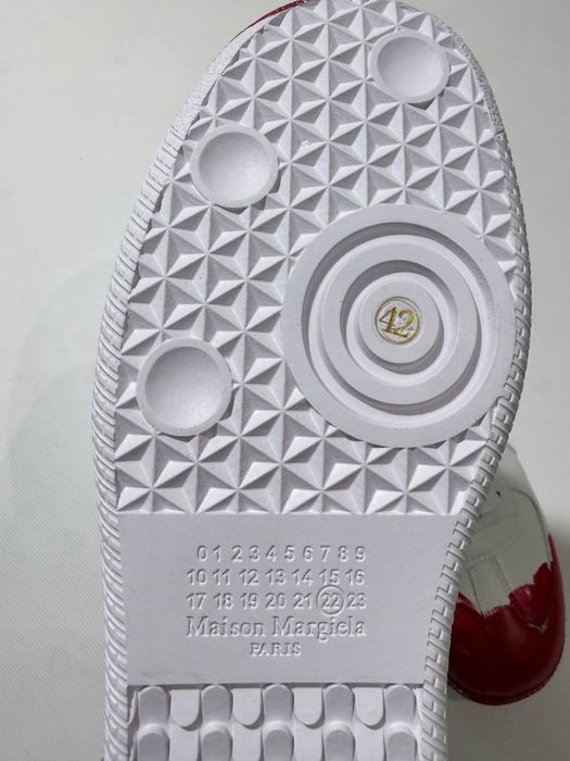 кроссовки Maison Margiela Gats Replica Red Paint White Sneakers