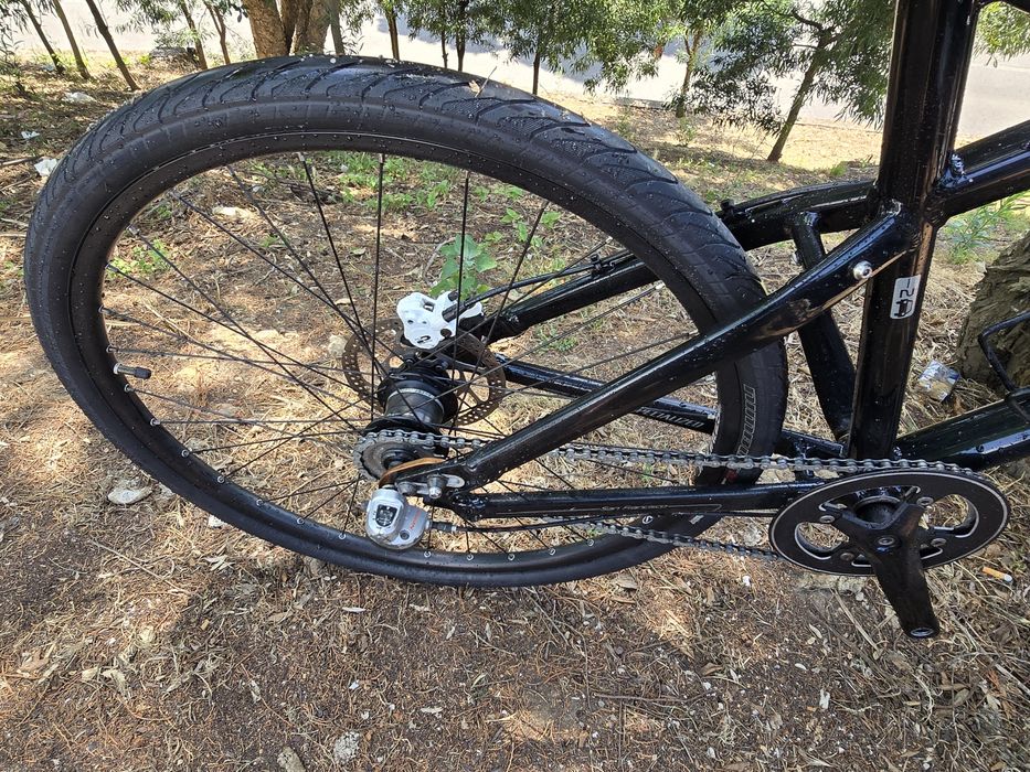 Specialized globe em bom estrada