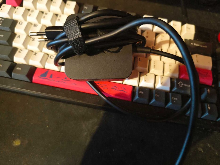 Asus Rog Ally RC71L - AMD Z1 EXTREME