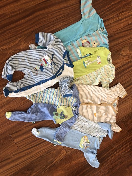 Bodys em muito bom estado usado poucas vezes