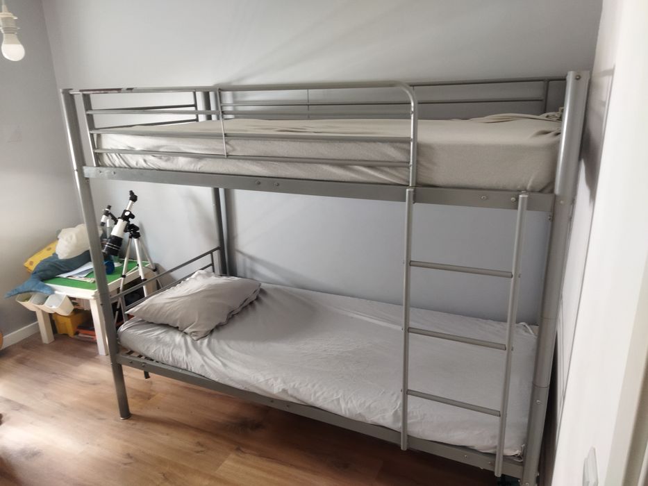 Beliche de Metal  – Cinzento Prata (200x90 cm)