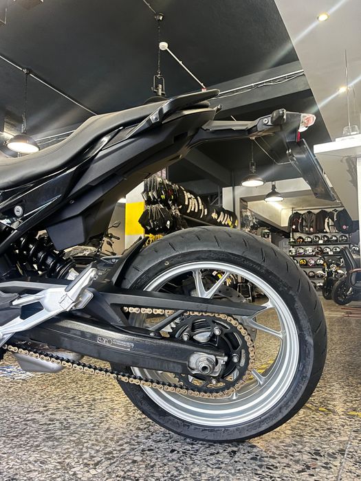 BMW F 900 R de 2020. Modos Condução "Pro". Bom estado