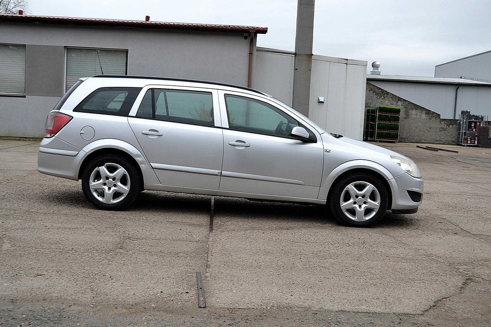 Opel - Astra 1.3 cm Diesel , klima , super stan , okazja !