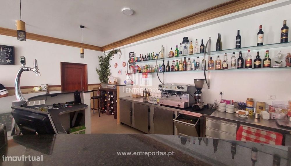 Venda de café totalmente equipado, Darque, Viana do Castelo — Darque, Viana do Castelo