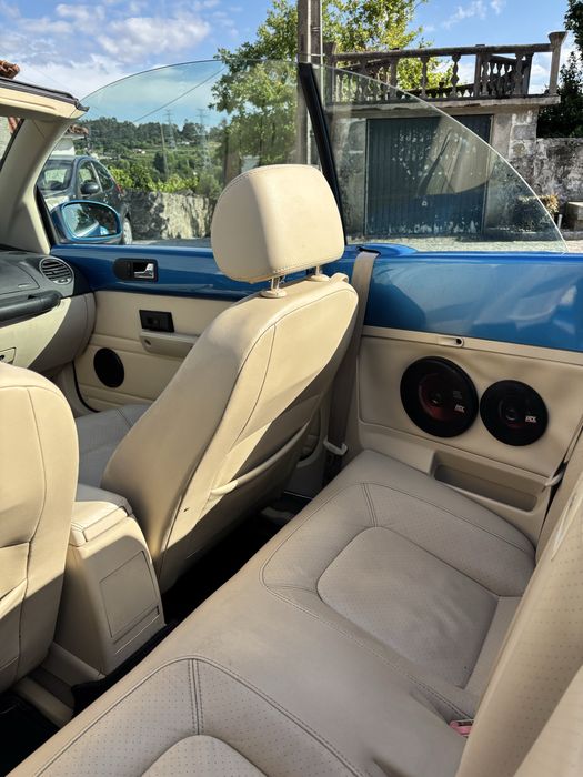 VW Beetle Cabrio 1.9TDI de 2004 - Excelente estado