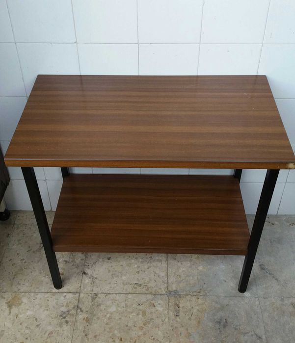 mesa de apoio vintage, pés em ferro