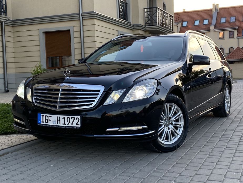 Mercedes E w212 E300CDI 231KM Elegance, 2011r. BiXenon, Skóry, duża Navi, Stan Idealny od 1WŁ.