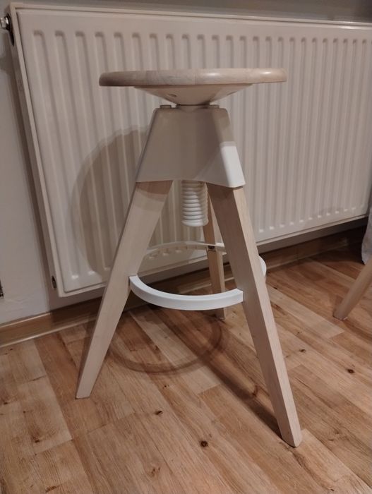 Hokery, krzesła barowe - 2 sztuki