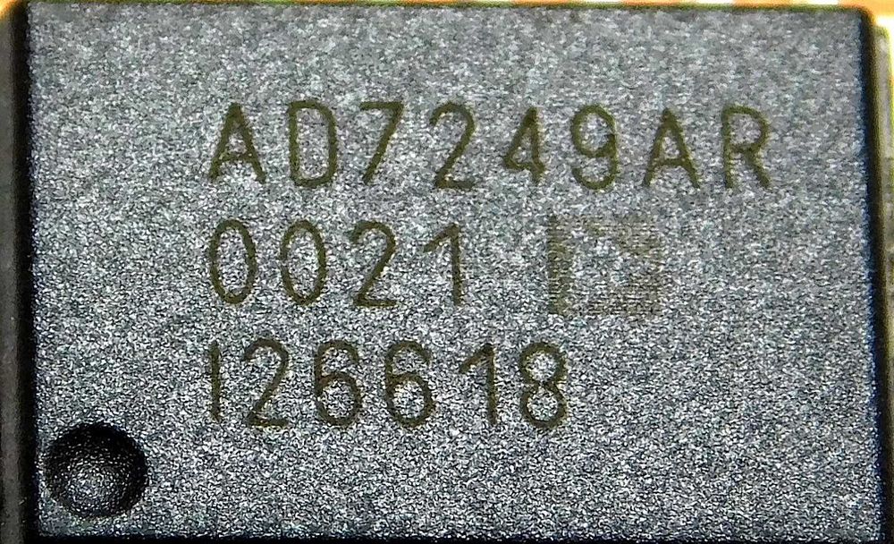 Układ AD7249AR 12‑bitowy przetwornik cyfrowo‑analogowy (DAC) [M1-R]