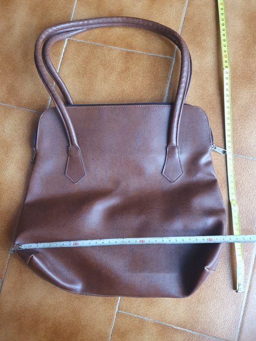 Mala castanha estreita