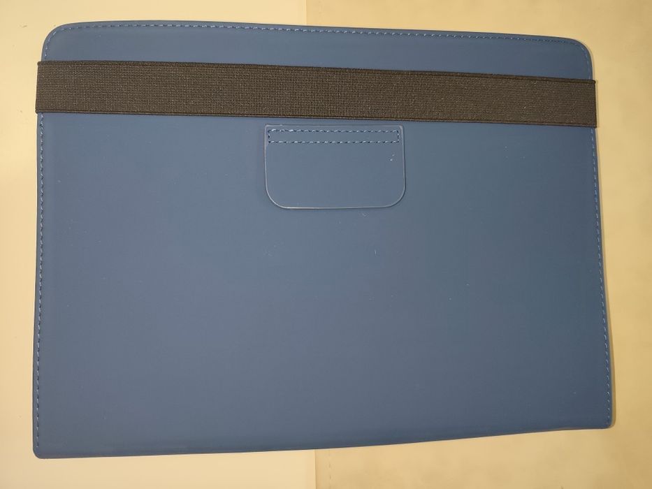 Etui na tablet uniwersalne 9.5-11