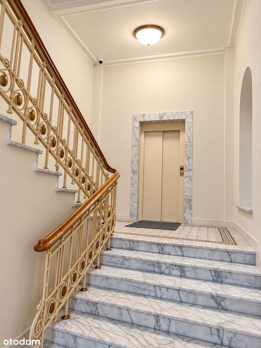 Hoża 41_ Mieszkanie 65 m² _Biuro_Kamienica z windą