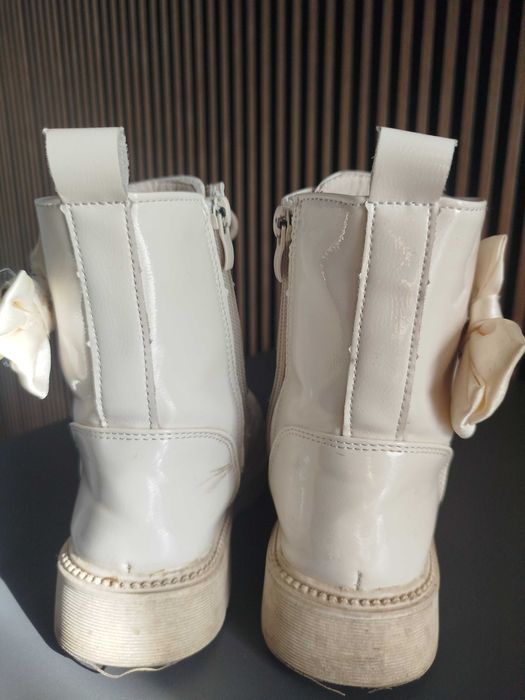 Dziewczynka botki kremowe 30 sznurowane + zamek boczny kokarda