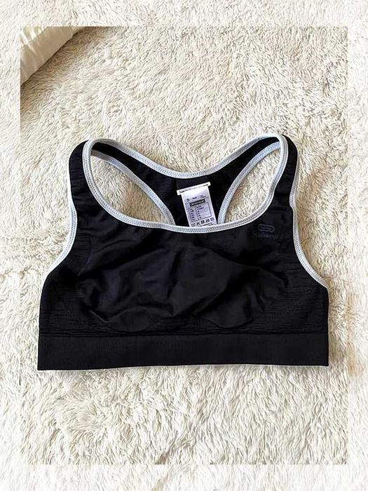 Спортивний топ Decathlon чорний