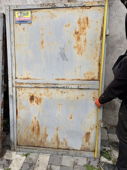 Ворота металеві міцні доставка