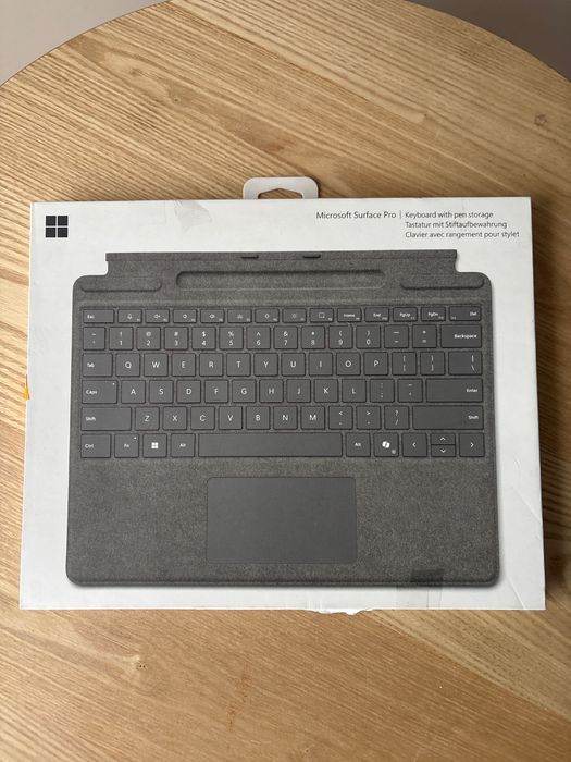 Microsoft Surface Pro Keyboard with pen storage Surface Pro Keyboard klawiatura Microsoft z miej