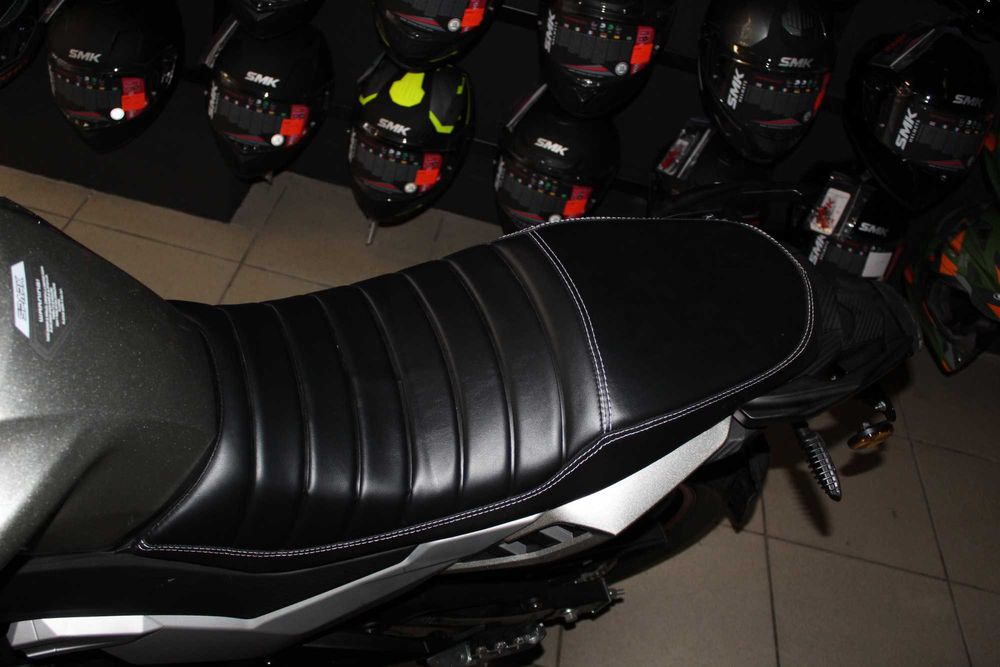 Мотоцикл SPARK SP200R-33