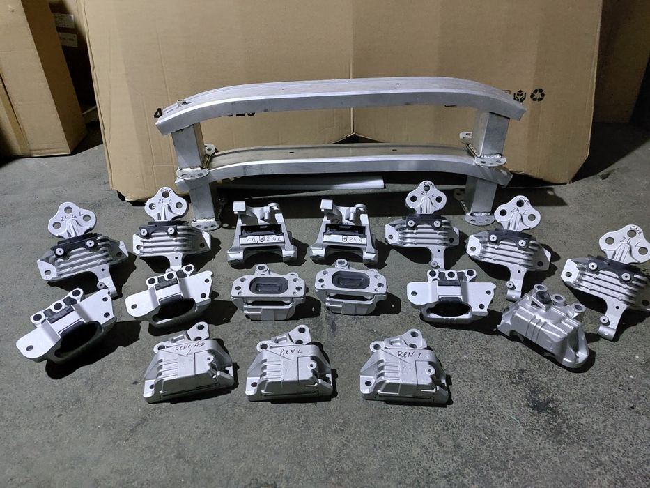 Jeep Cherokee   15-21 Чероки Ренегад Подушка двигателя 2.4/3,2