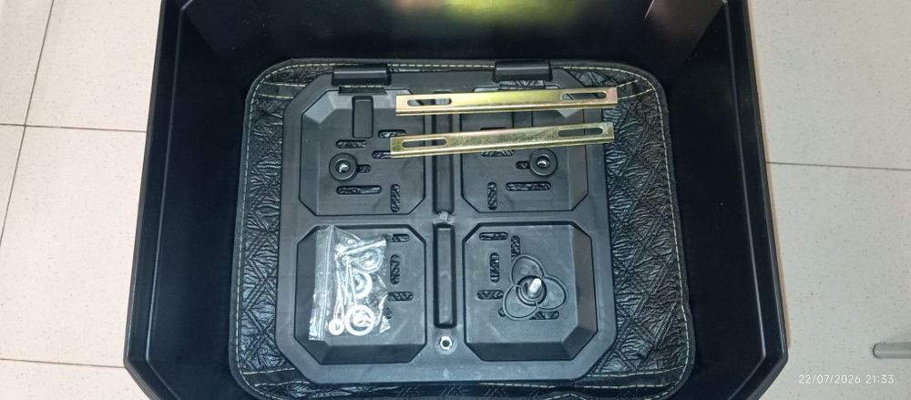 Top case mala mota box Givi shad kappa