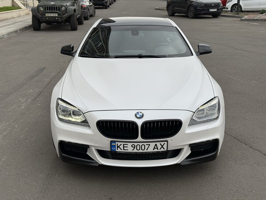 BMW 650i (4.4 V8)
