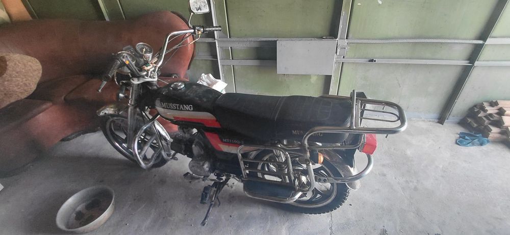 Продам Мустанг 110