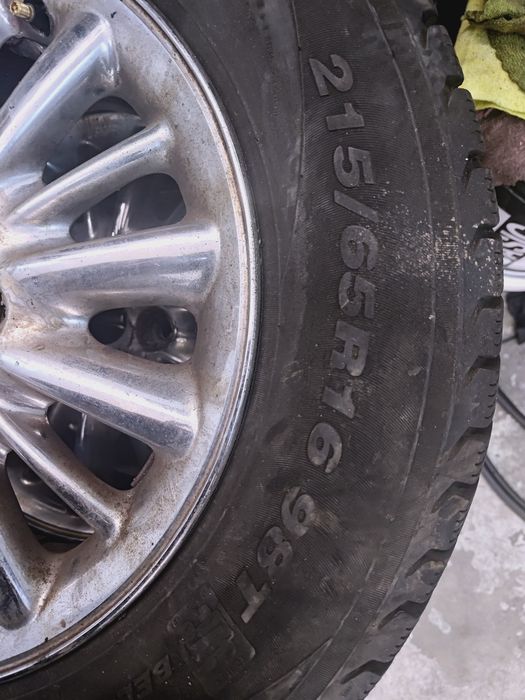 Jantes 5x114.3 R16  com pneus 85%