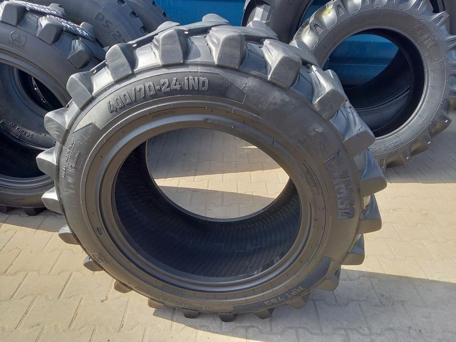 2x Opona używana 400/70-24 400/70R24 CAMSO 1100zł(szt.) W4849