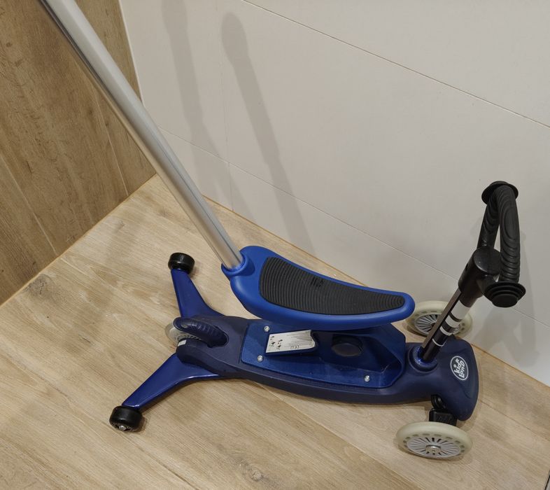 Jeździk hulajnoga scooter