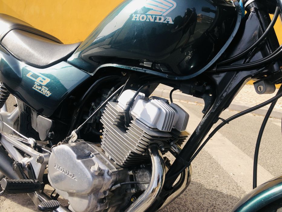 Moto cb 250 two fifty