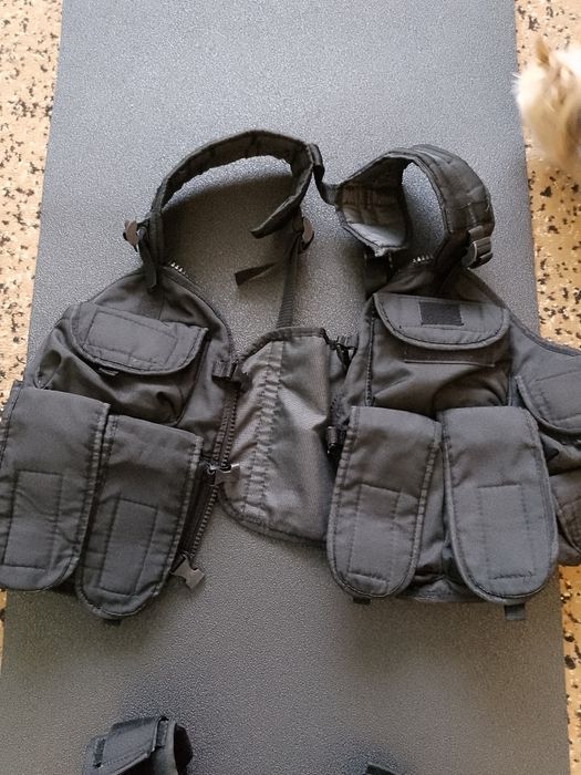 Продам хороший бронижелет