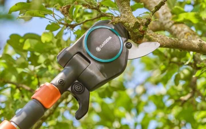 Gardena StarCut Pro L 12082-20 + piła – praktycznie nowy