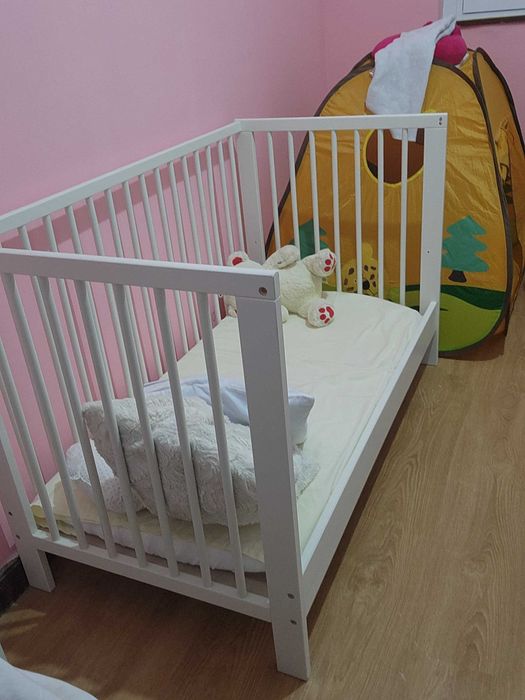 Vendo do IKEA Berço branco 60x120 cm 4,5/5 +
Colchão de espuma p/berço