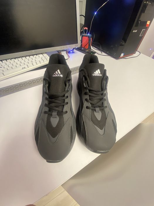 Кросовки Adidas чорні