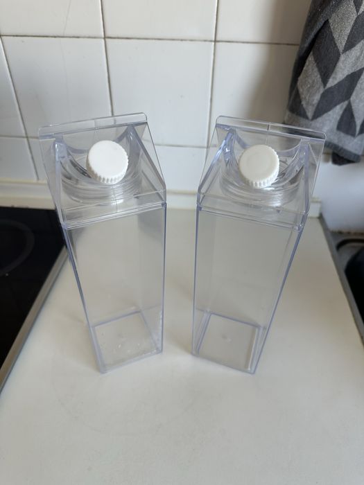 2 Garrafas acrilicas