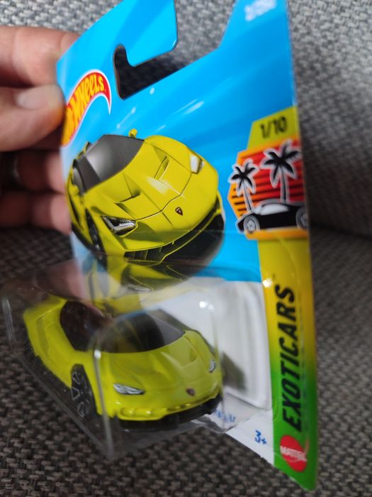 Hot Wheels Lamborghini nowe