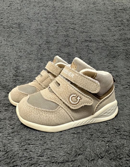 Кросівки дитячі демісезонні  24 розмір