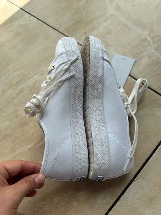 Białe trampki Tommy Hilfiger Essential Sneaker casual marine classic elegant sporty
