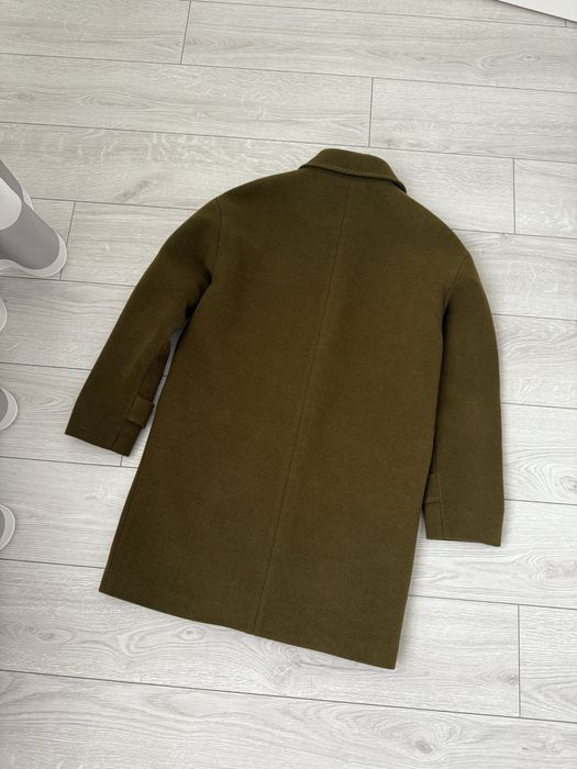 Жіноче пальто.