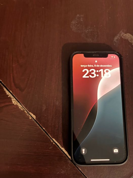 iPhone 12 usado (bom estado)