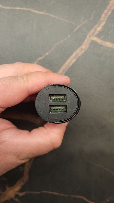 Ładowarka do samochodu 2x USB