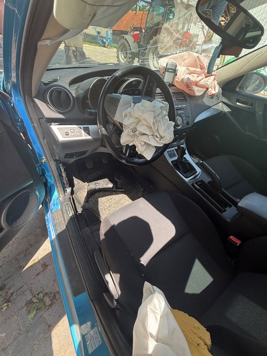 Mazda 3 2011 rok po stłuczce