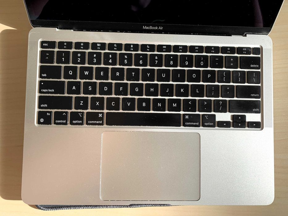 Macbook Air M1 256 8
