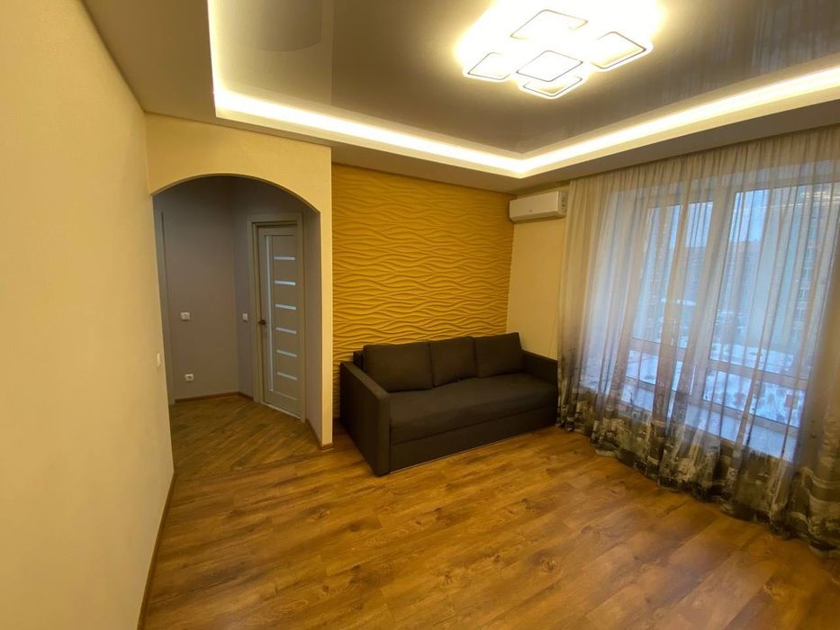 Здам 2-х кв,Святопетрівське,Б-р Л.Украінки 10-в