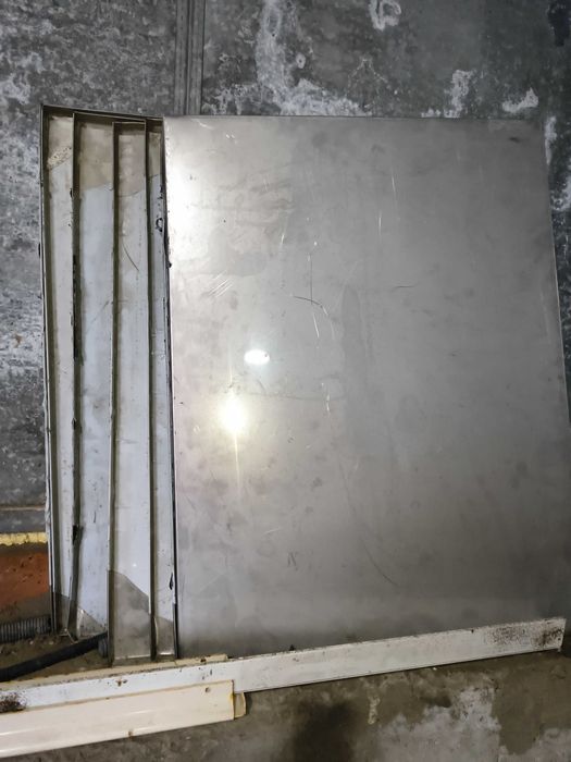 Продам лотки для холодильной витрины  из нержавейки (Б/У)