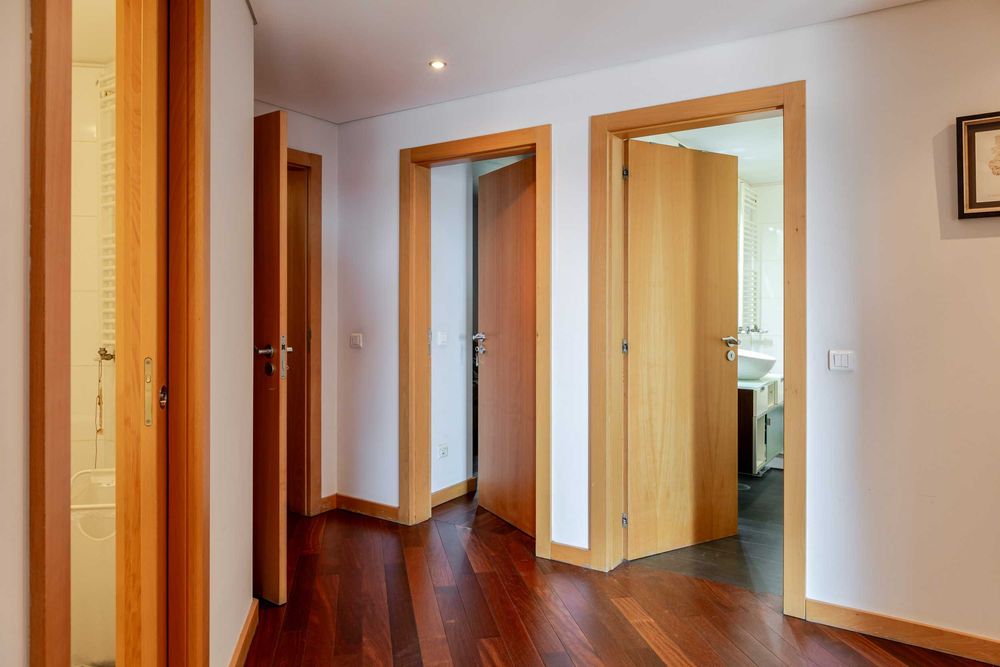 Apartamento T4 em localização privilegiada